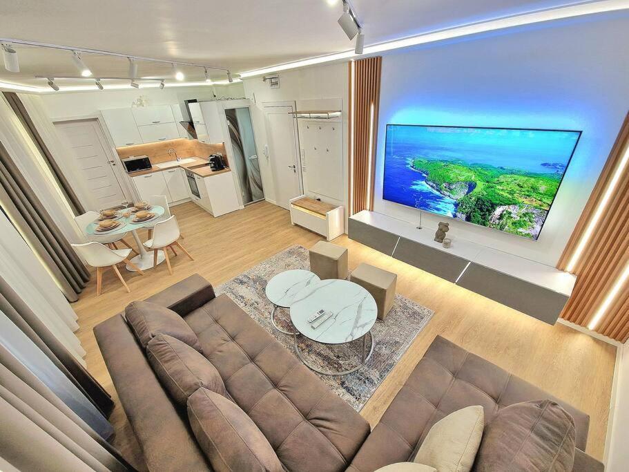 Luxury Apartment. 75 Inches Tv Varna Dış mekan fotoğraf